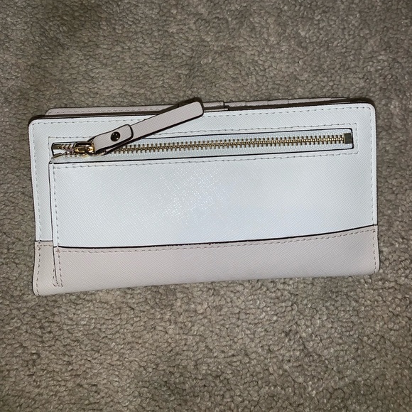 Kate Spade Wallet - Picture 3 of 3